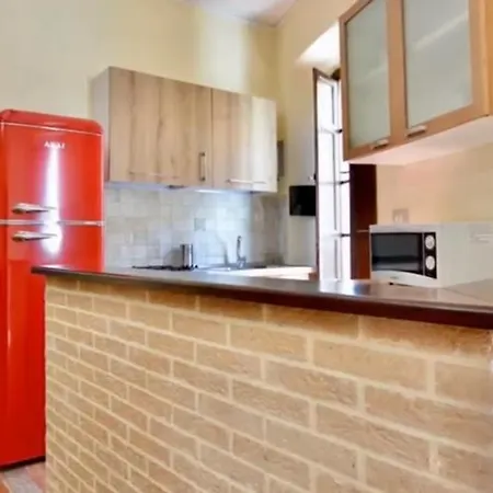 Eulalia Apartment *